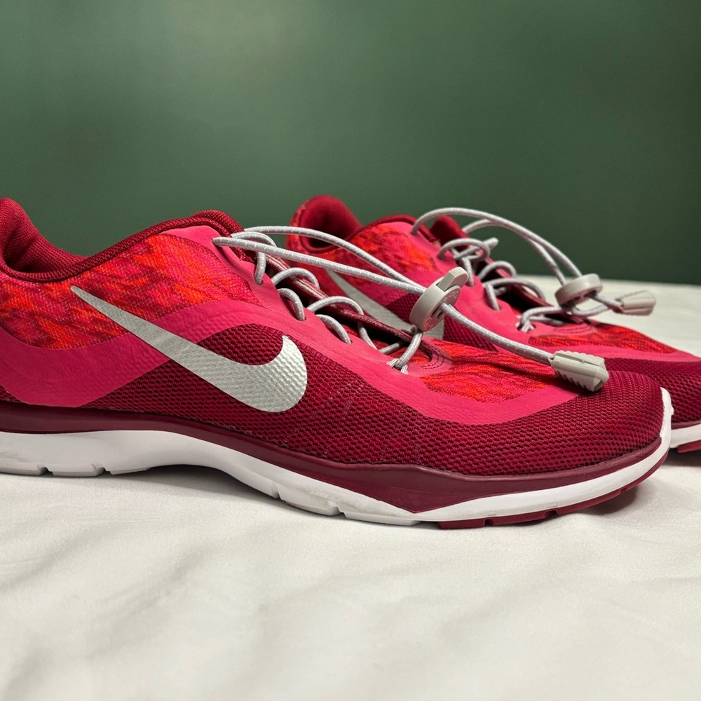 Nike Flex Women’s Athletic shoe size 8.5